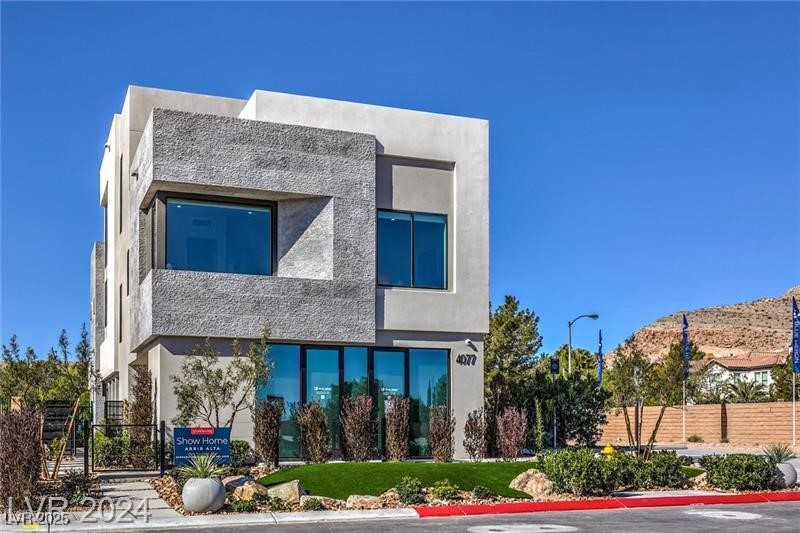 4077 Heron Fairway Drive