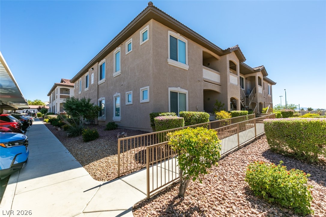 2305 W Horizon Ridge Parkway 2023