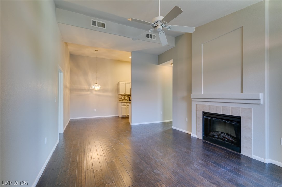 2305 W Horizon Ridge Parkway 2023