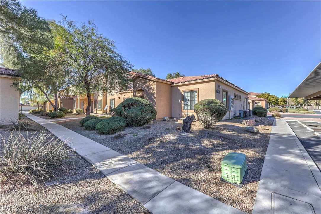 2141 HUSSIUM HILLS Street 108