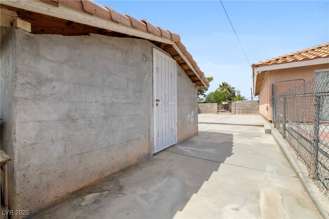 Las Vegas, Nevada 89104, United States, 4 Bedrooms Bedrooms, ,3 BathroomsBathrooms,Residential,Active,177680