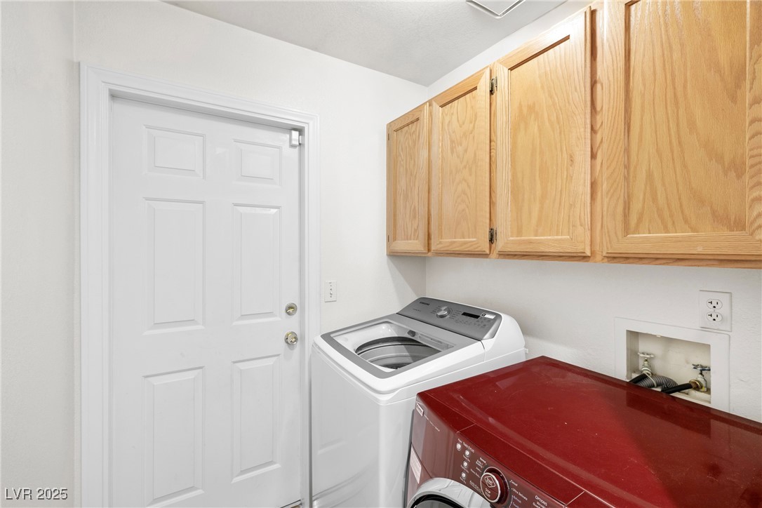 Las Vegas, Nevada 89104, United States, 4 Bedrooms Bedrooms, ,3 BathroomsBathrooms,Residential,Active,177680