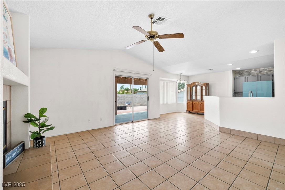 Las Vegas, Nevada 89104, United States, 4 Bedrooms Bedrooms, ,3 BathroomsBathrooms,Residential,Active,177680