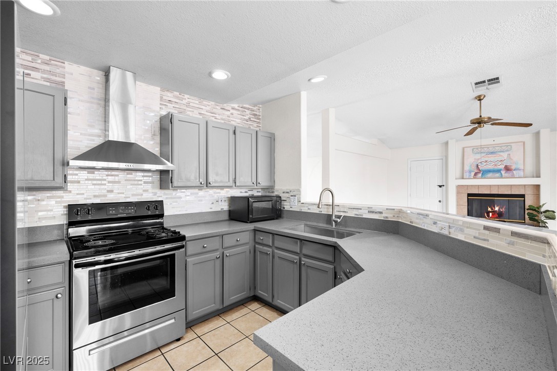 Las Vegas, Nevada 89104, United States, 4 Bedrooms Bedrooms, ,3 BathroomsBathrooms,Residential,Active,177680