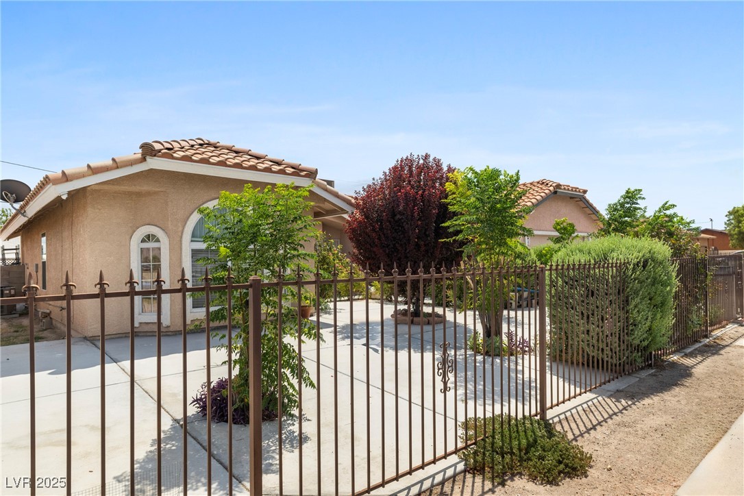 Las Vegas, Nevada 89104, United States, 4 Bedrooms Bedrooms, ,3 BathroomsBathrooms,Residential,Active,177680