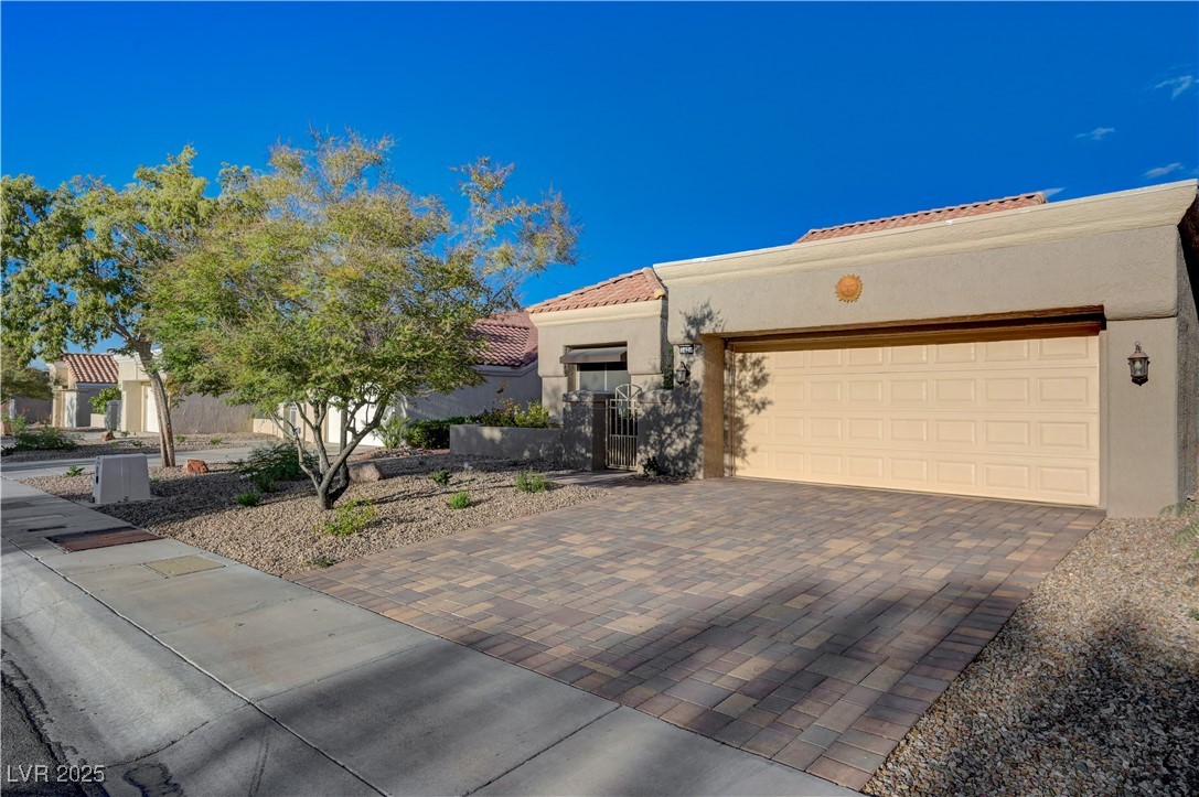 2428 Desert Butte Drive