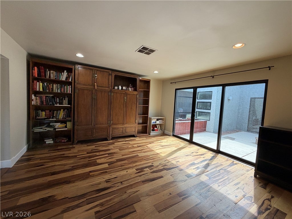 1926 Papago Lane