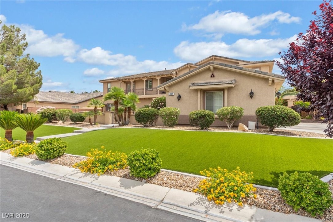 7001 Via Locanda Avenue