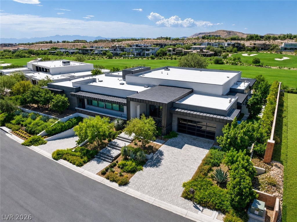 43 Crested Cloud Way