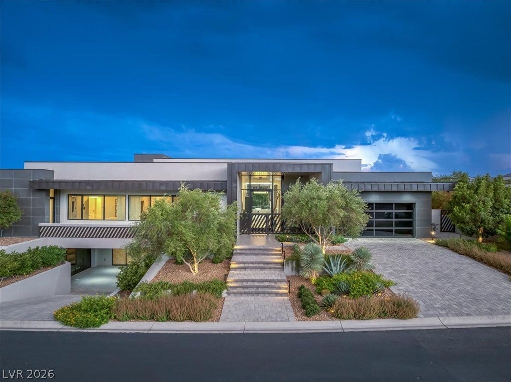 43 Crested Cloud Way