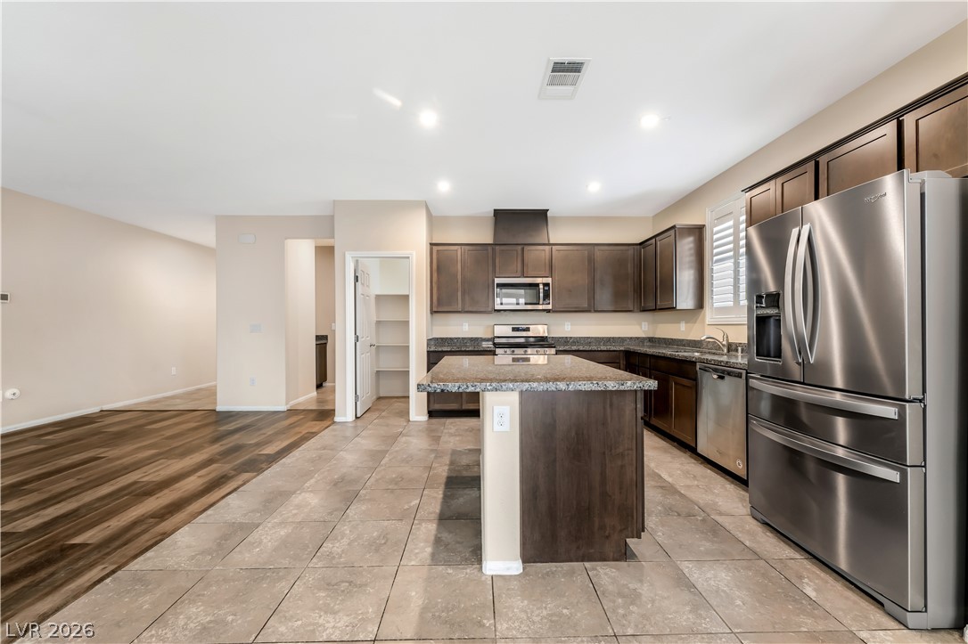 3728 W Colton Avenue