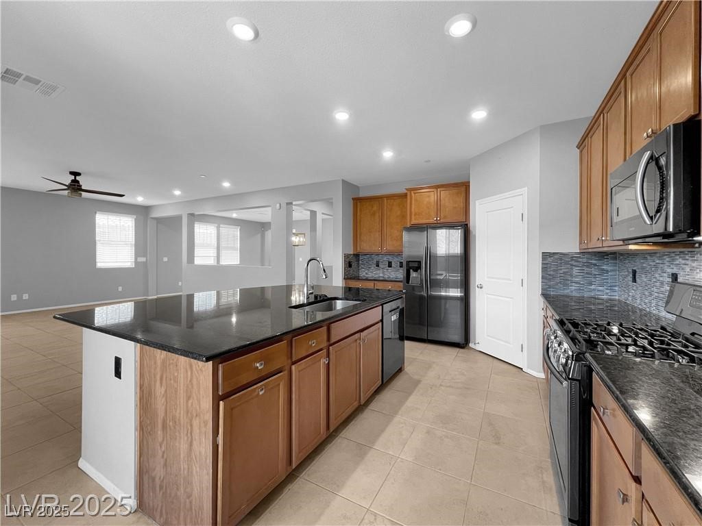2832 Aragon Terrace Way, Henderson, Nevada image 22