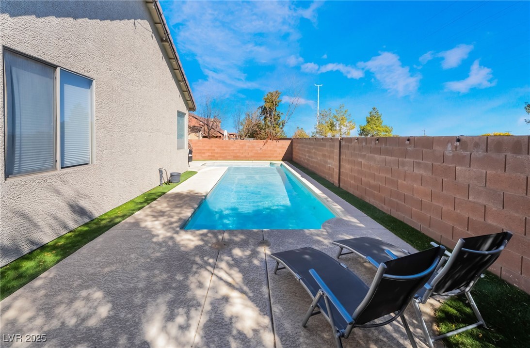 792 Valley Rise Drive, Henderson, Nevada image 35