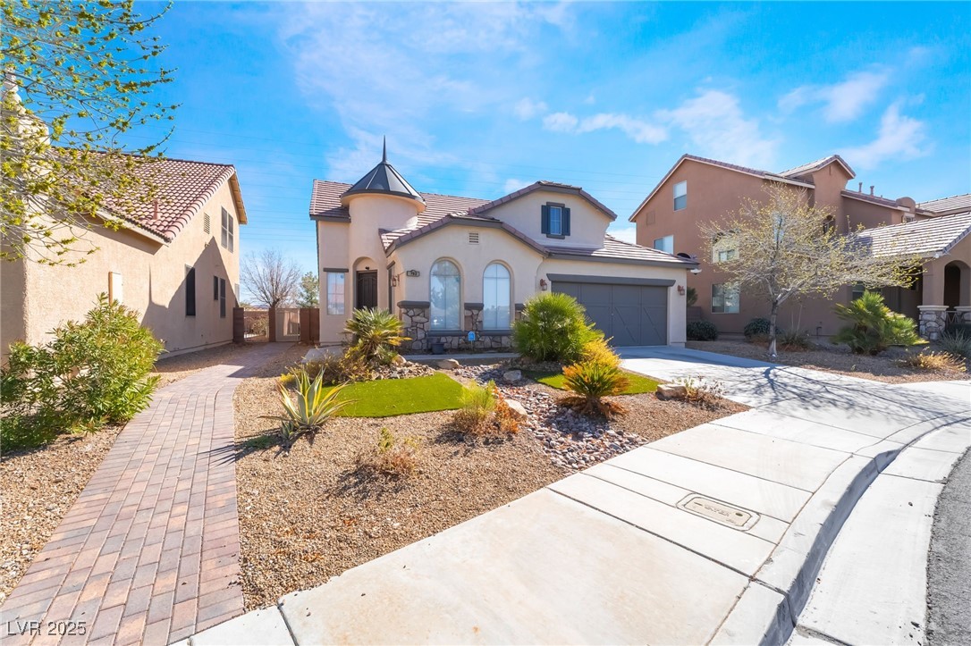 792 Valley Rise Drive, Henderson, Nevada image 2