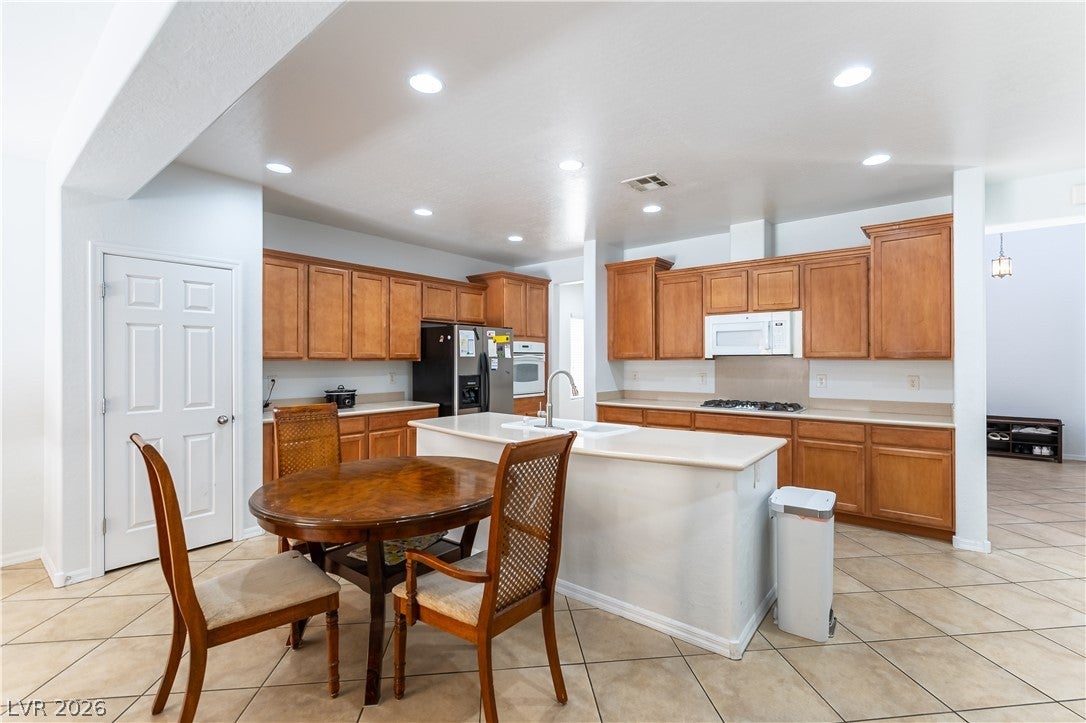 2285 Manosque Lane