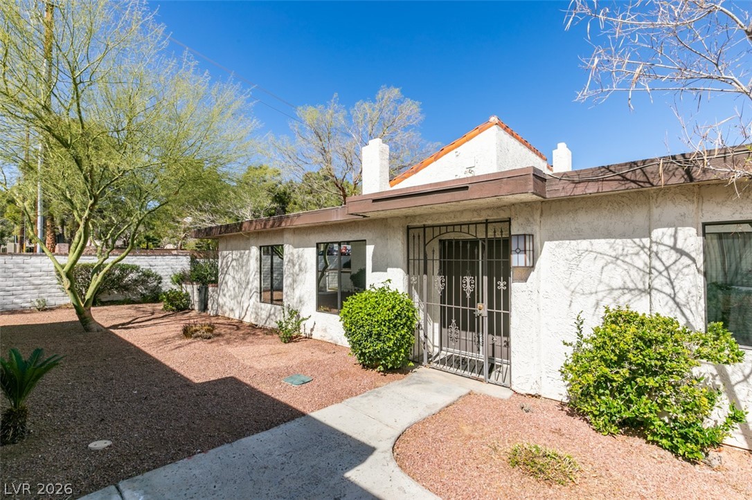 4647 Madreperla Street