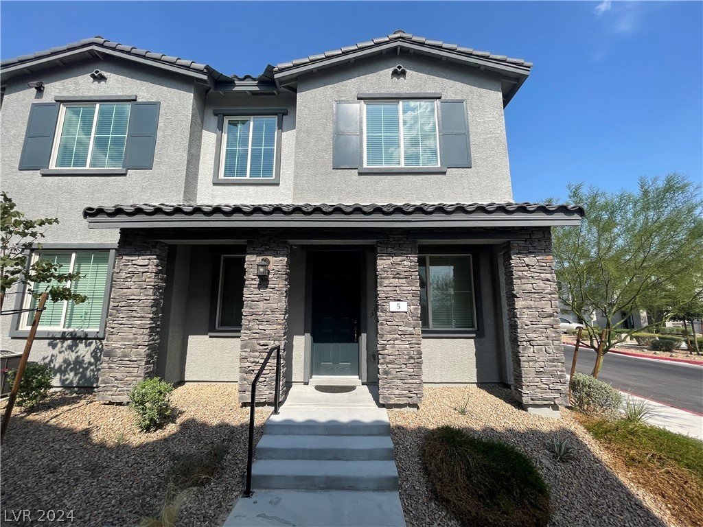 View Las Vegas, NV 89131 townhome