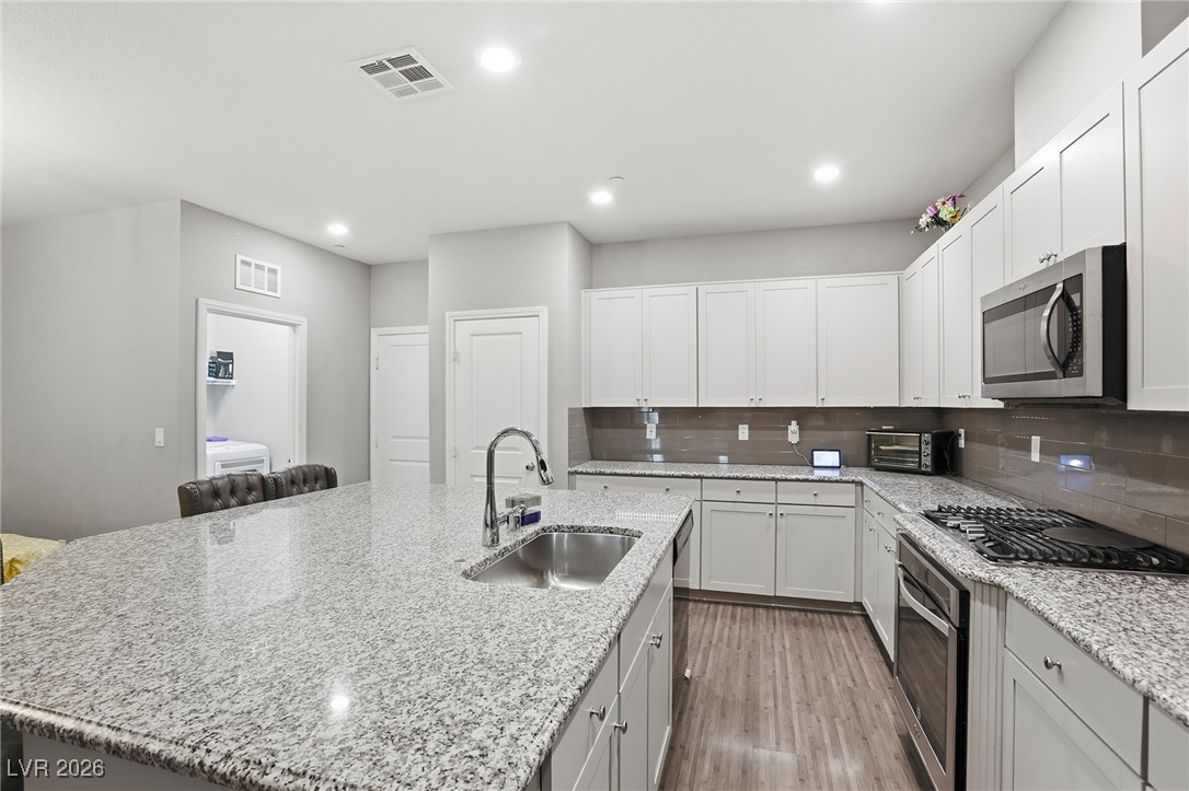 2253 Perugia Point Walk