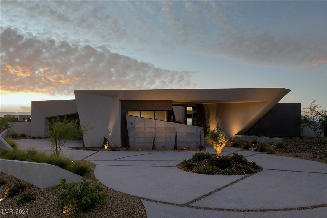 8 Chisel Crest Court