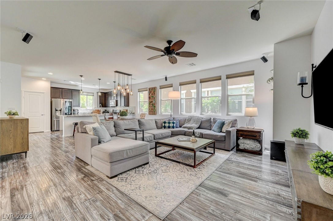 10615 Country Knoll Way