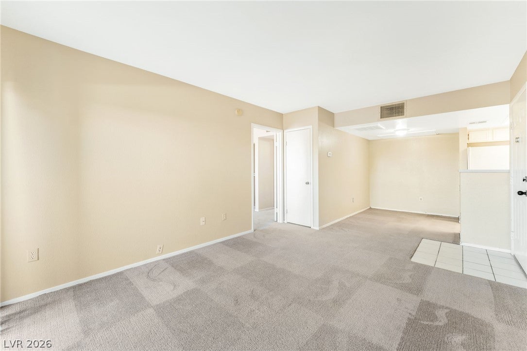 8070 RUSSELL Road 1054