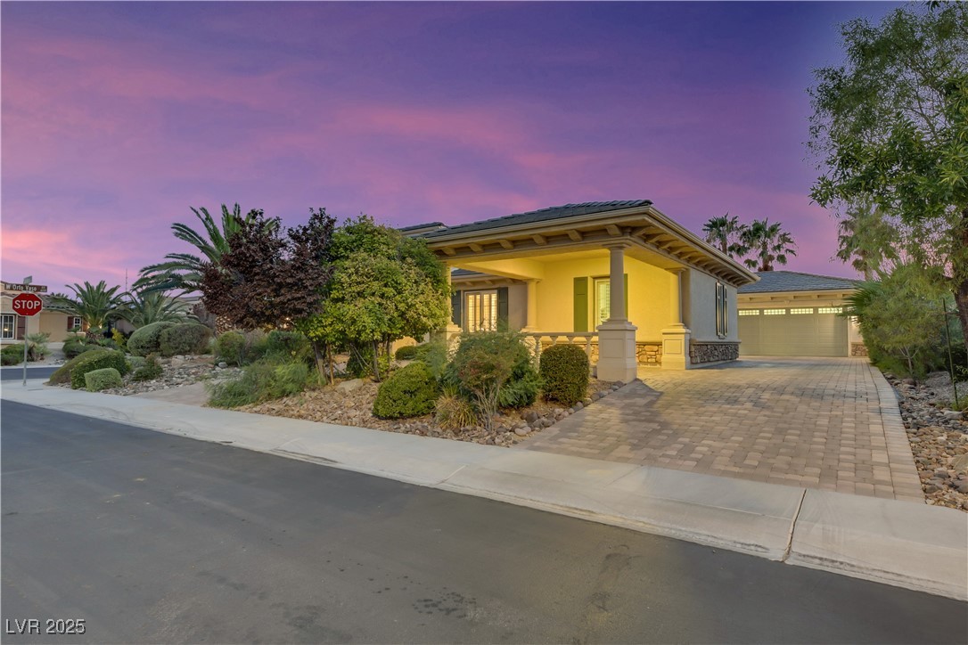 6425 Orto Botanico Court