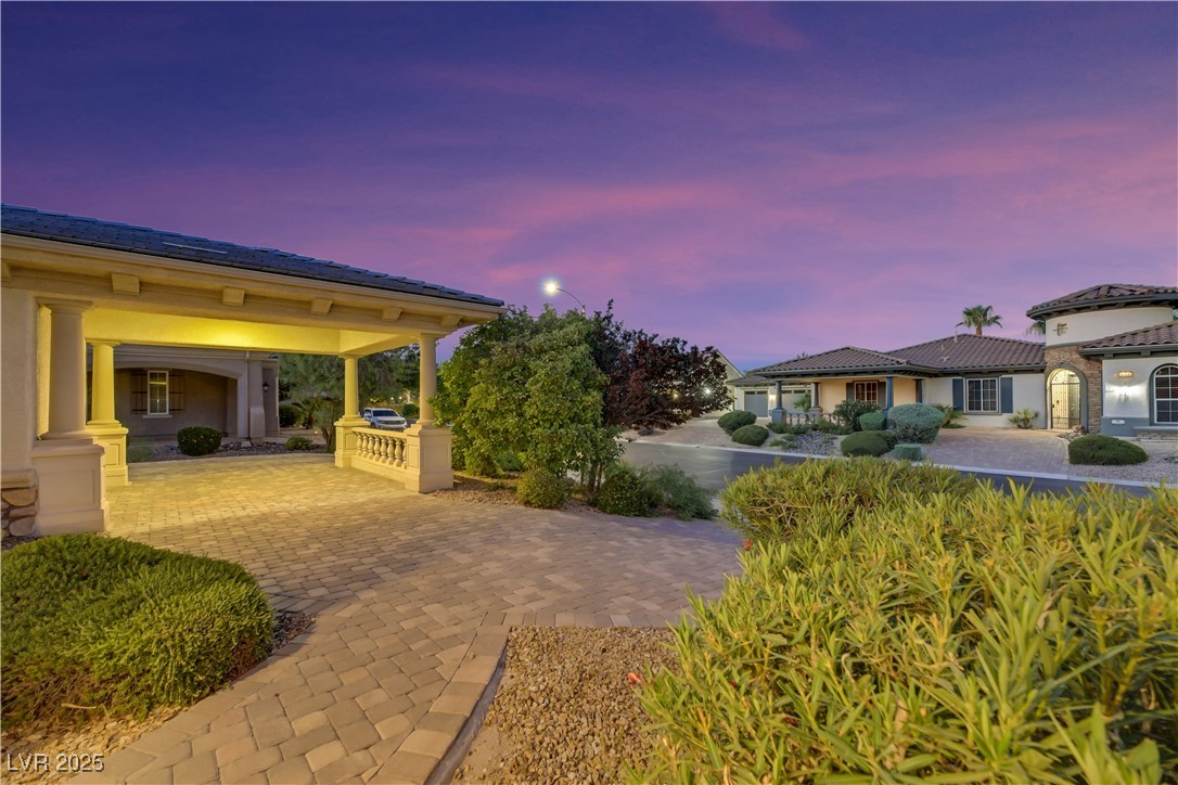 Las Vegas, Nevada 89131, United States, 4 Bedrooms Bedrooms, ,4 BathroomsBathrooms,Residential,Active,80479