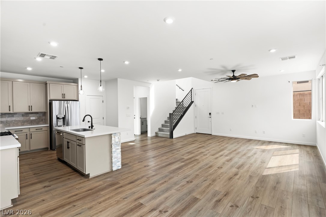 633 Infinity Ridge Street