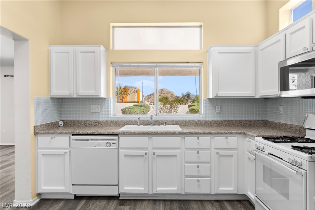 10032 Villa Ridge Drive