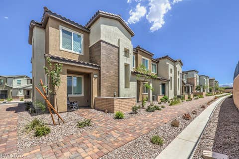 Photo of 172 Freeport View Place, Henderson, NV 89011 (MLS # 2810160)