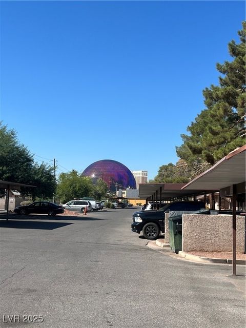 595 S Royal Crest Circle 20 Las Vegas NV 89169