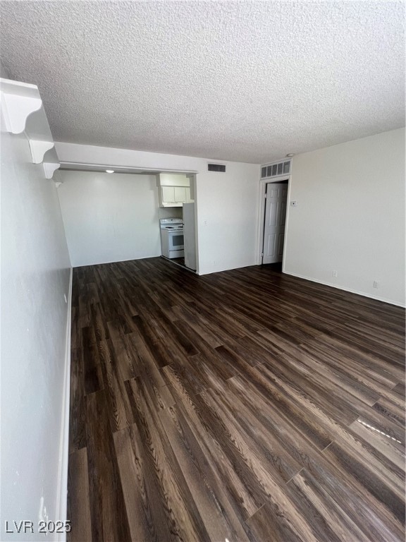 595 S Royal Crest Circle 20