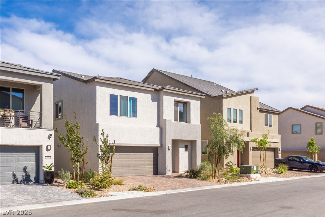 7360 Crown Landing Street