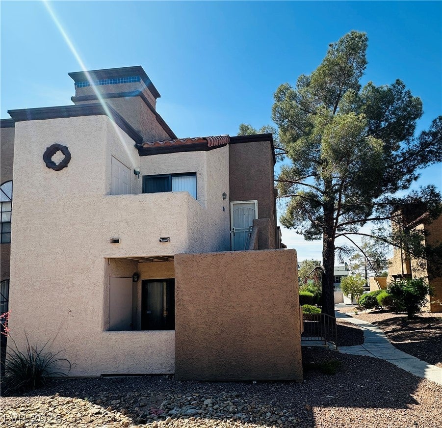 2977 Juniper Hills Boulevard 203