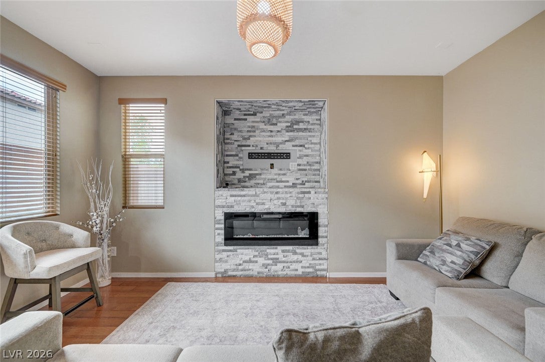 8700 Gateway Glen Drive