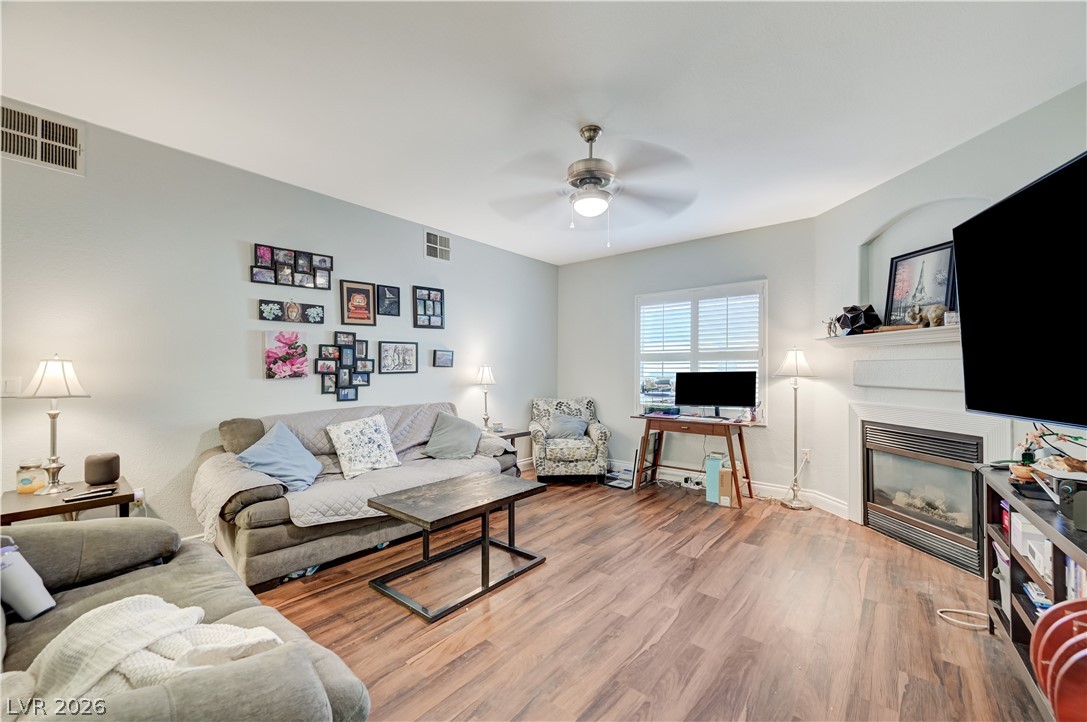 3917 Lazy Pine Street 102