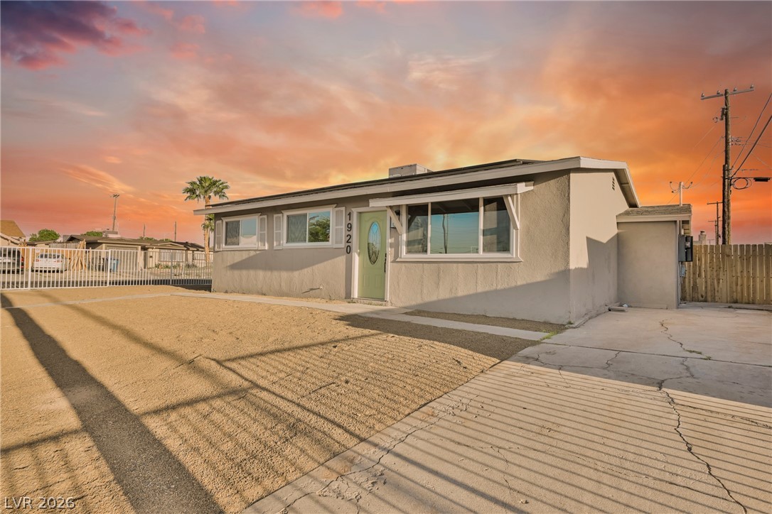 1920 W Nelson Avenue