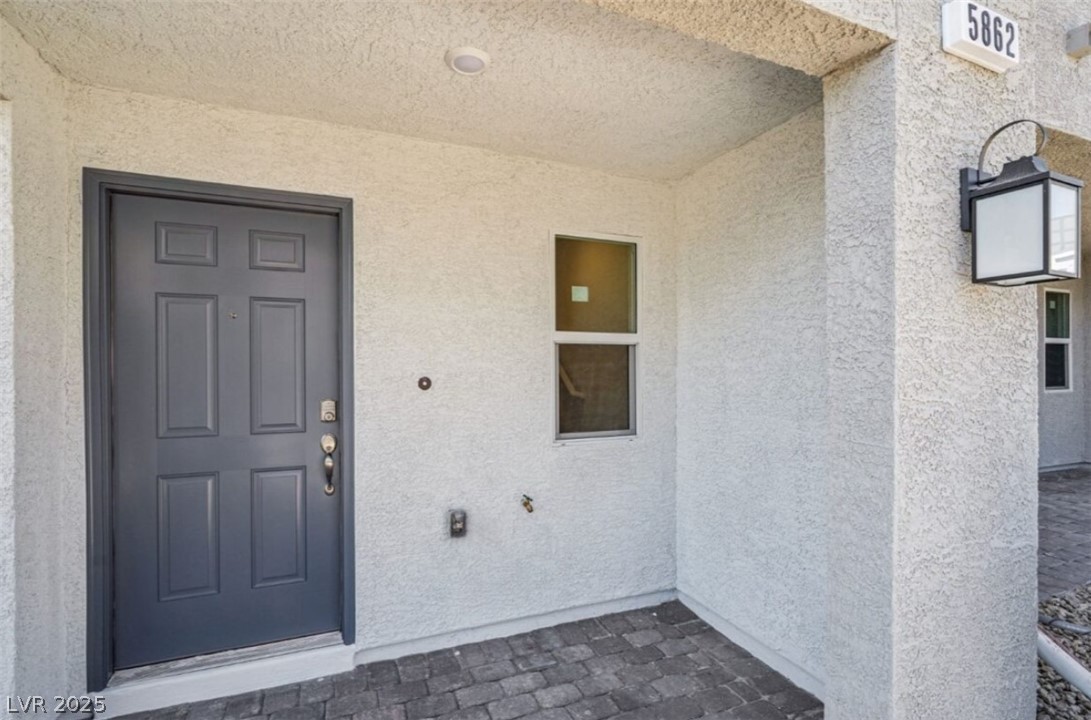 5862 Kips Bay Street