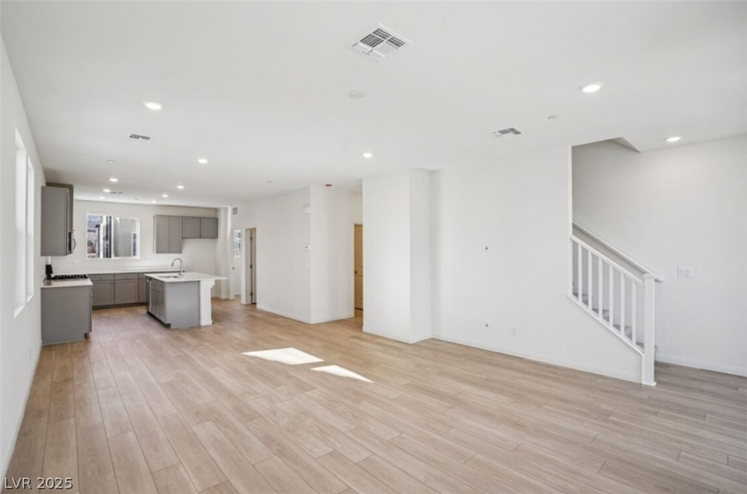 5862 Kips Bay Street