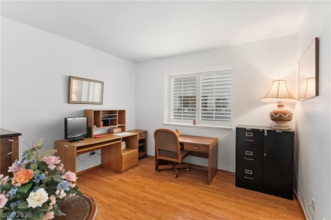 Tiny photo for 5 Barton Spring Circle, Henderson, NV 89074 (MLS # 2799258)