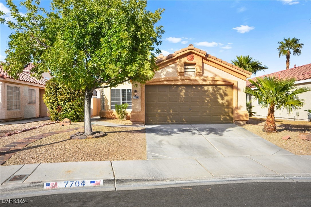 Photo 1 of 32 — 7704 Buckskin Avenue, Las Vegas, NV 89129