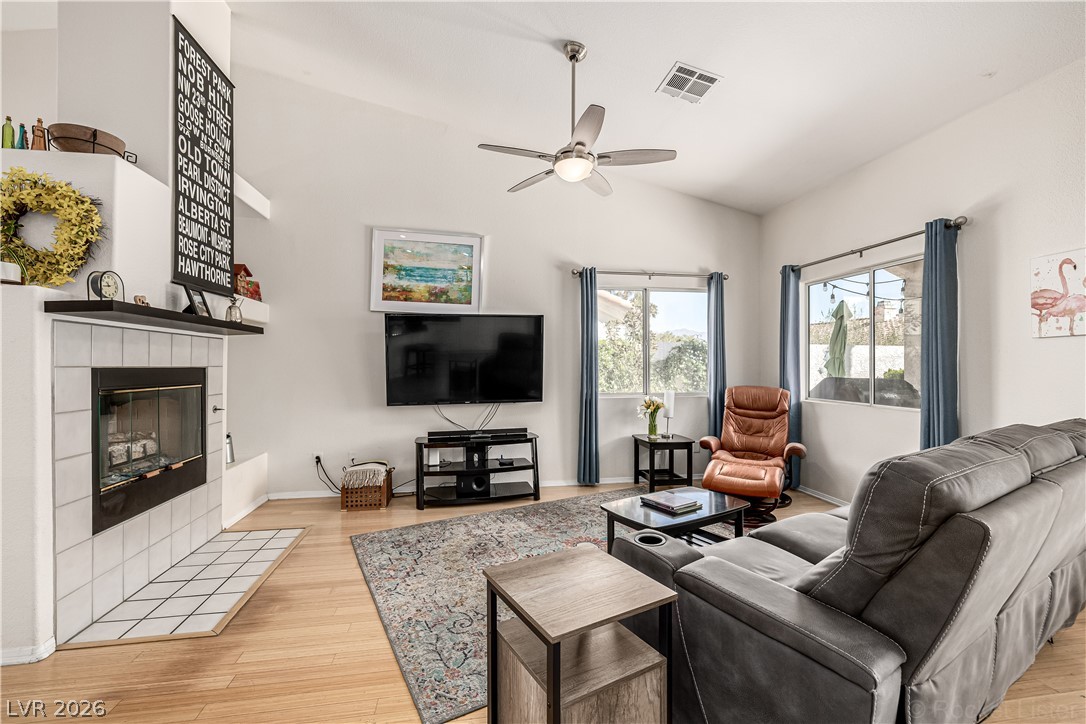 5436 Escallonia Street