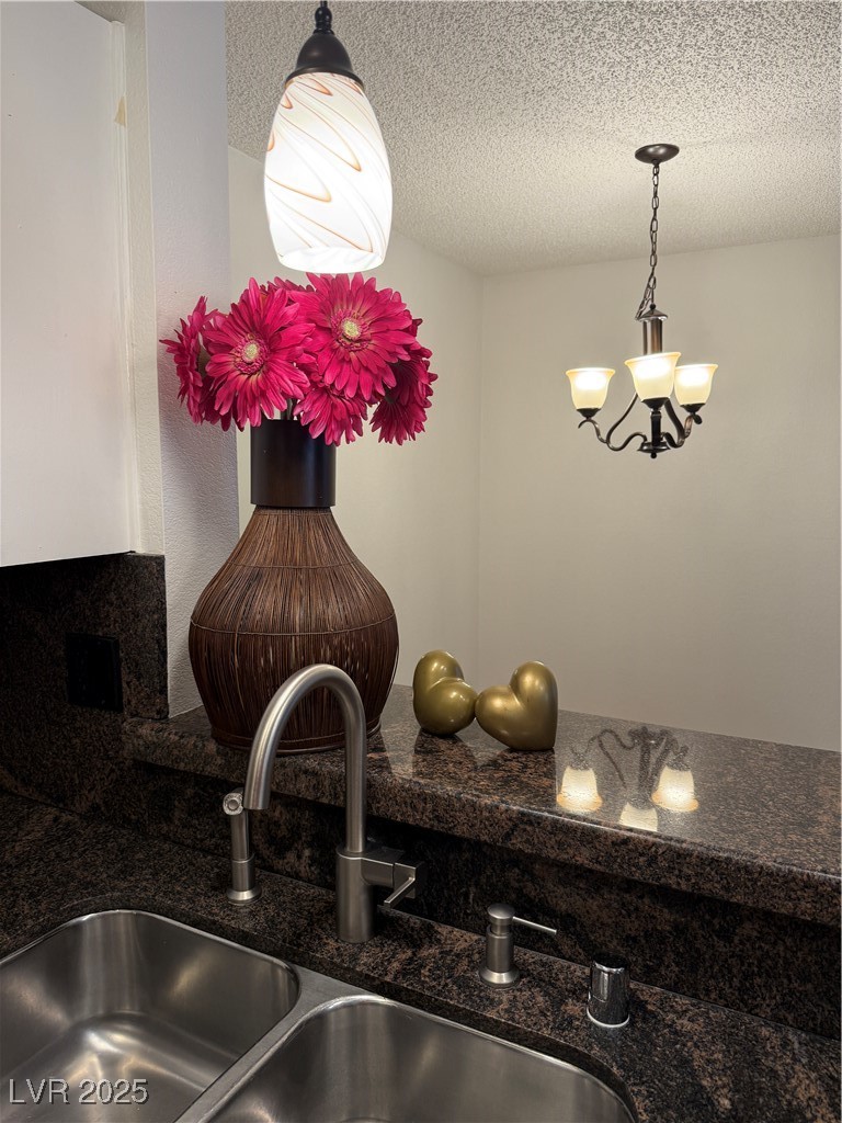 2200 S Fort  Apache Road 1077