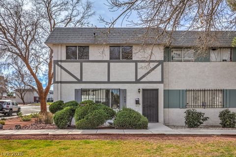 566 Greenbriar Townhouse Way Las Vegas NV 89121