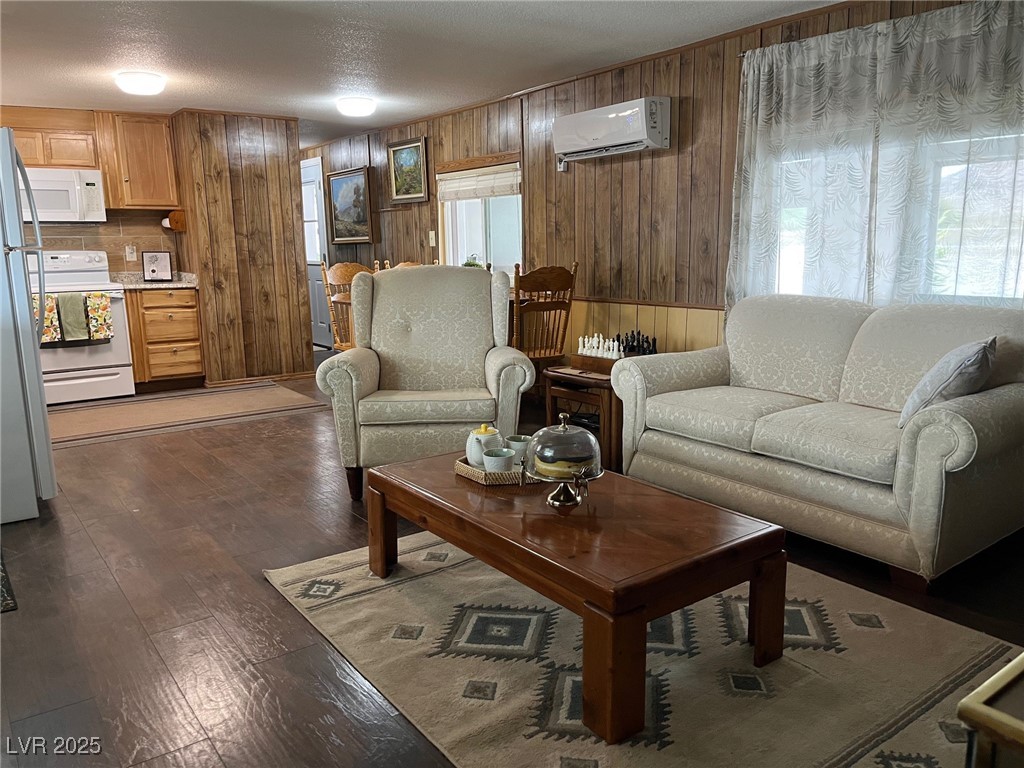 Pahrump, Nevada 89060, United States, 3 Bedrooms Bedrooms, ,3 BathroomsBathrooms,Residential,Active,118788