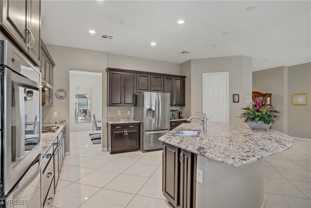 3155 Dalmazia Avenue