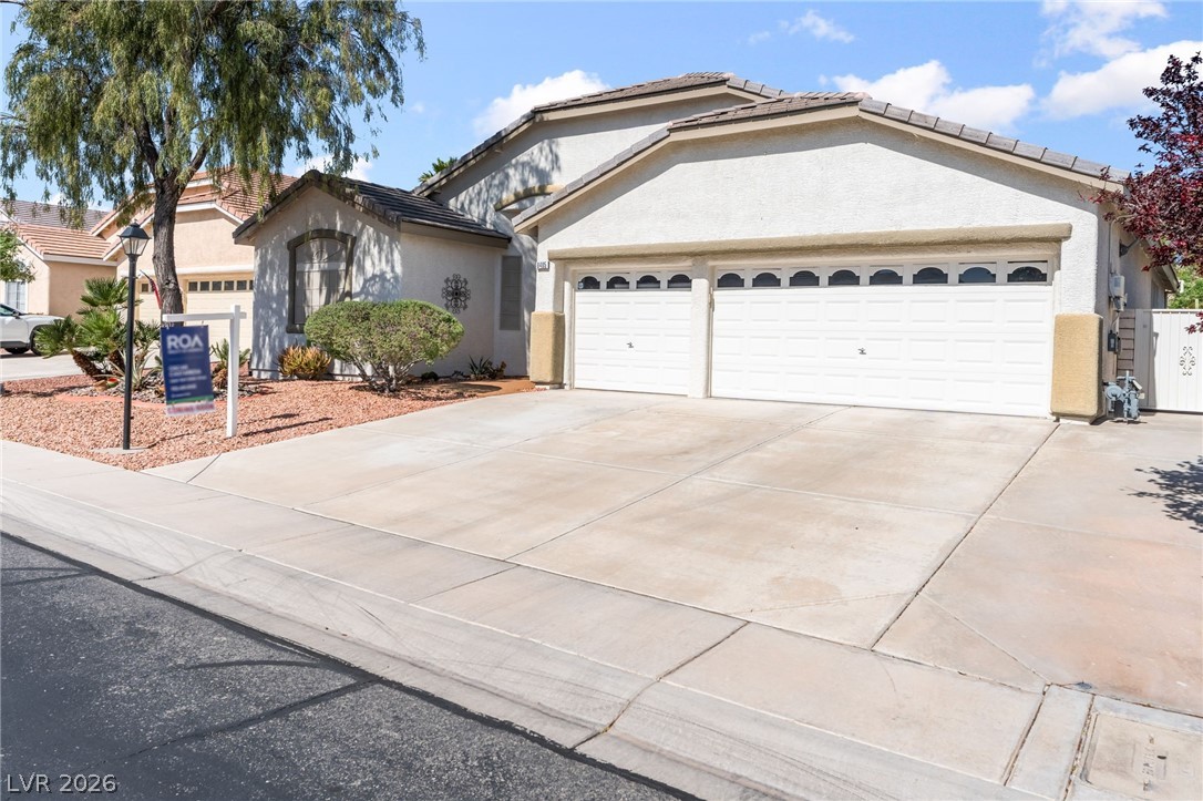 8405 Bonnie Blue Street