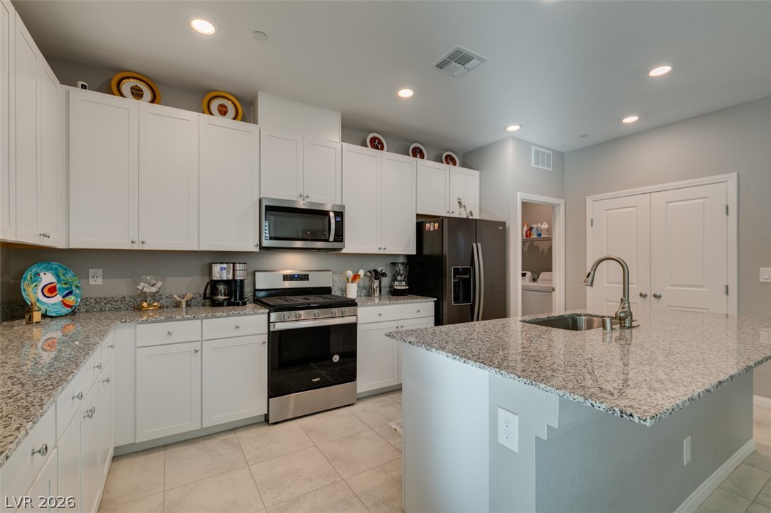 8387 Lagunilla Avenue