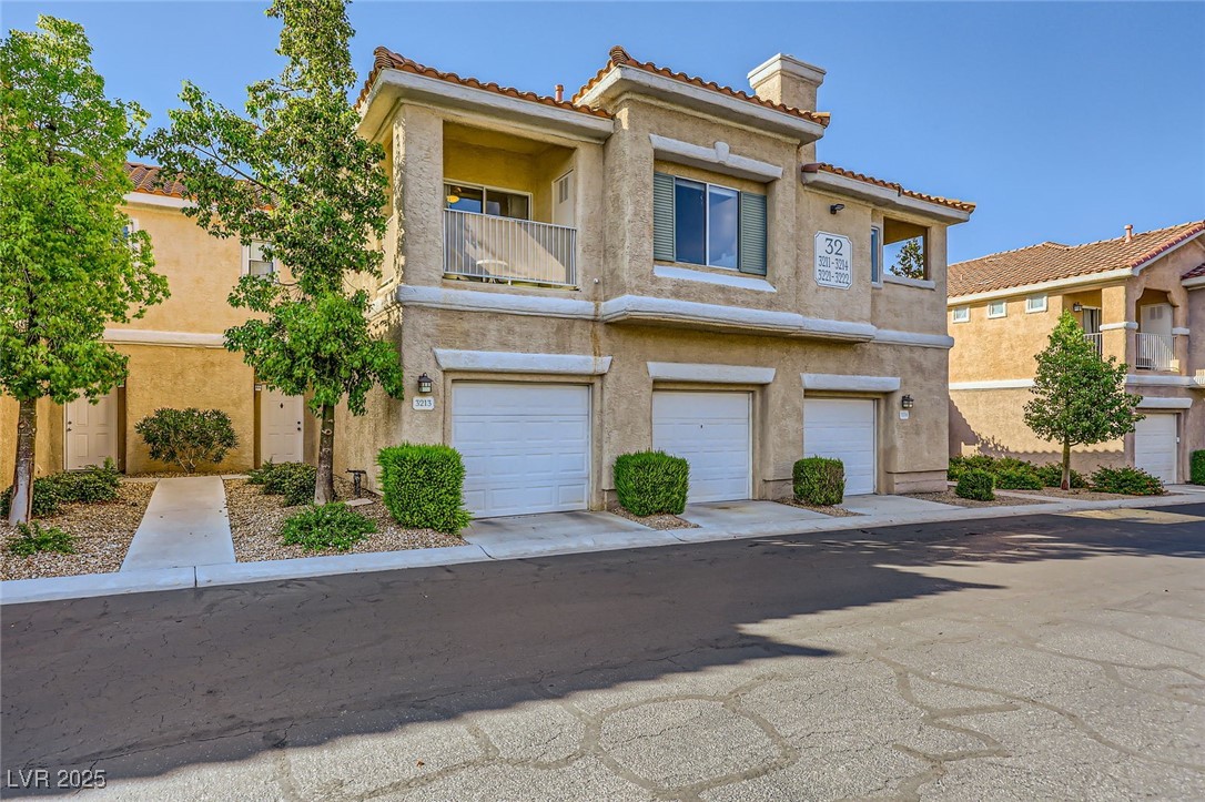 251 S Green Valley Parkway 3222