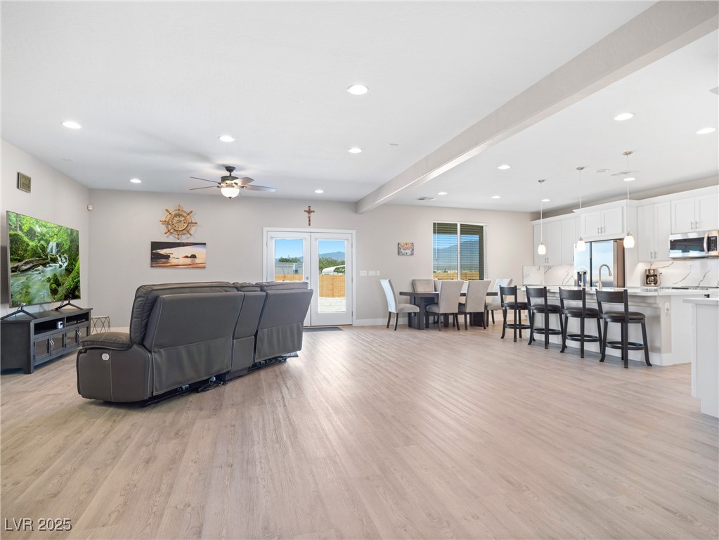 1500 E Laguna Street